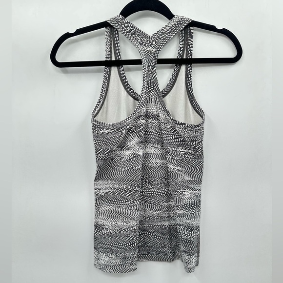 LULULEMON Grey Cool racer back woman activewear casual stretch quality tank S - Picture 3 of 9